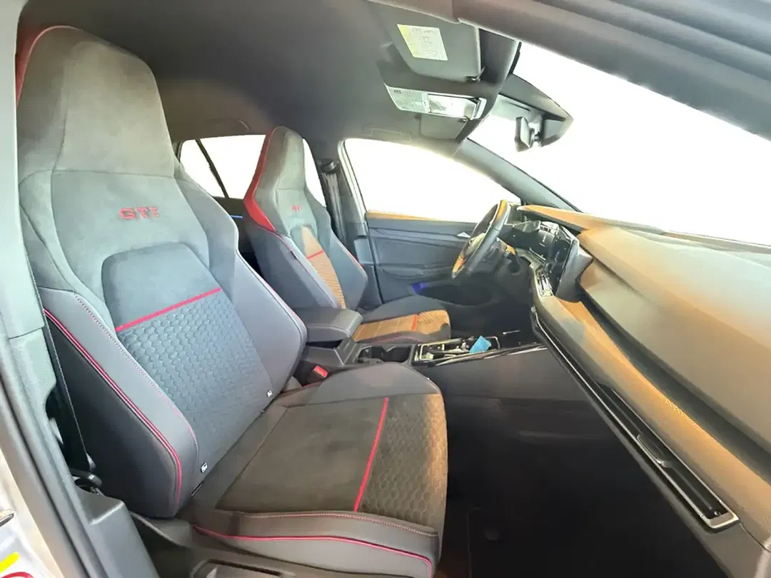 Volkswagen Golf GTI - Thumbnail 15