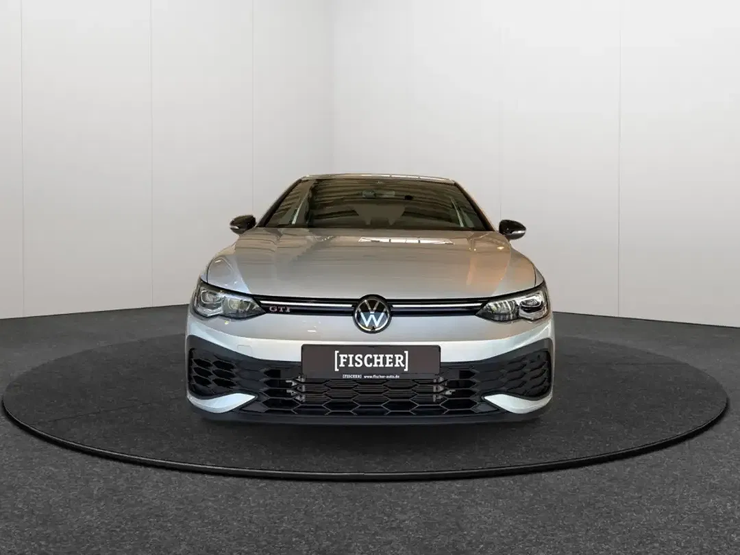 Volkswagen Golf GTI - Thumbnail 2