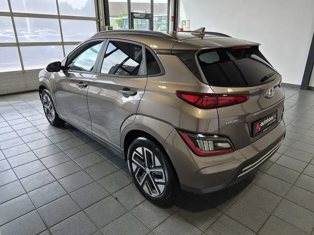 Hyundai KONA - Thumbnail 4