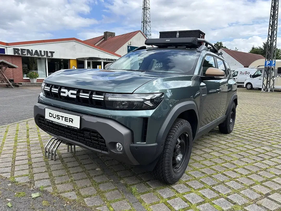 Dacia Duster - Thumbnail 1