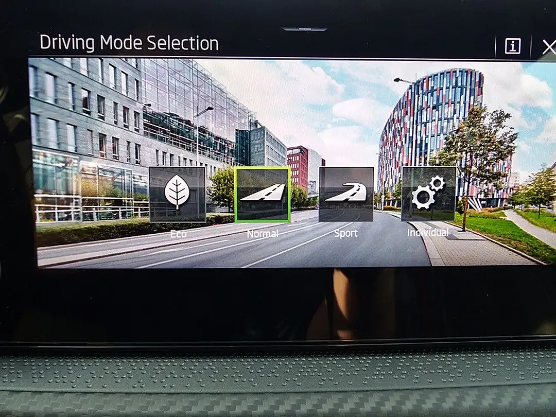 Skoda Scala - Thumbnail 15