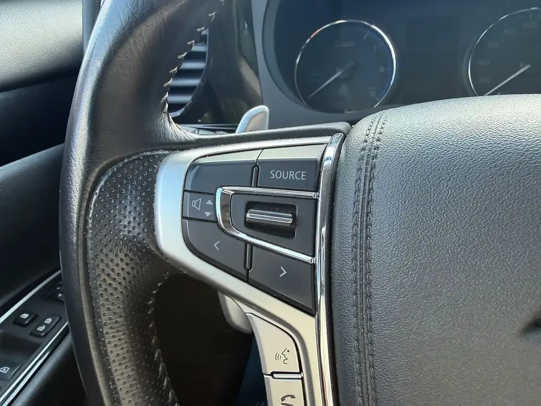 Mitsubishi Outlander - Thumbnail 13