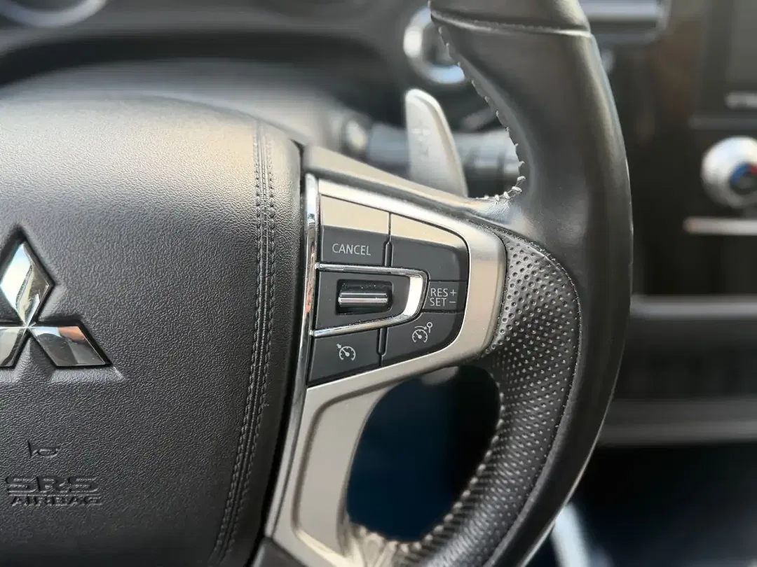Mitsubishi Outlander - Thumbnail 15