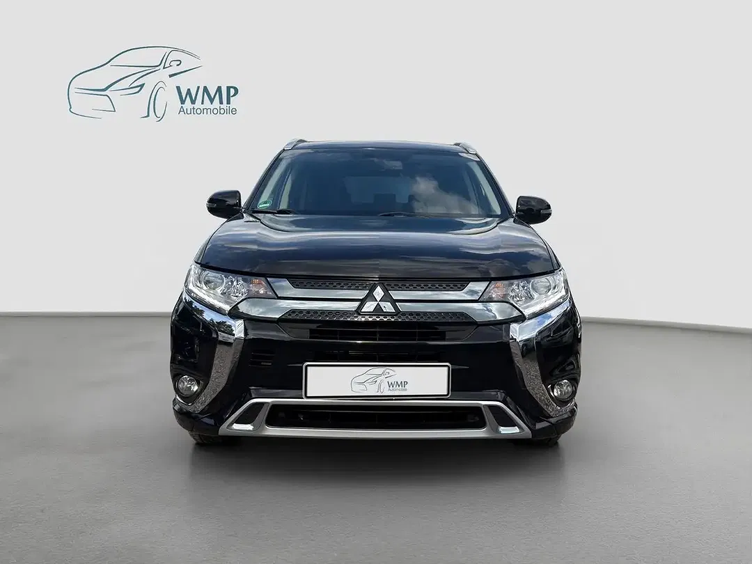 Mitsubishi Outlander - Thumbnail 2
