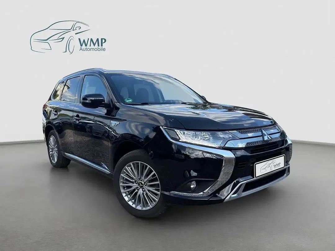 Mitsubishi Outlander - Thumbnail 3