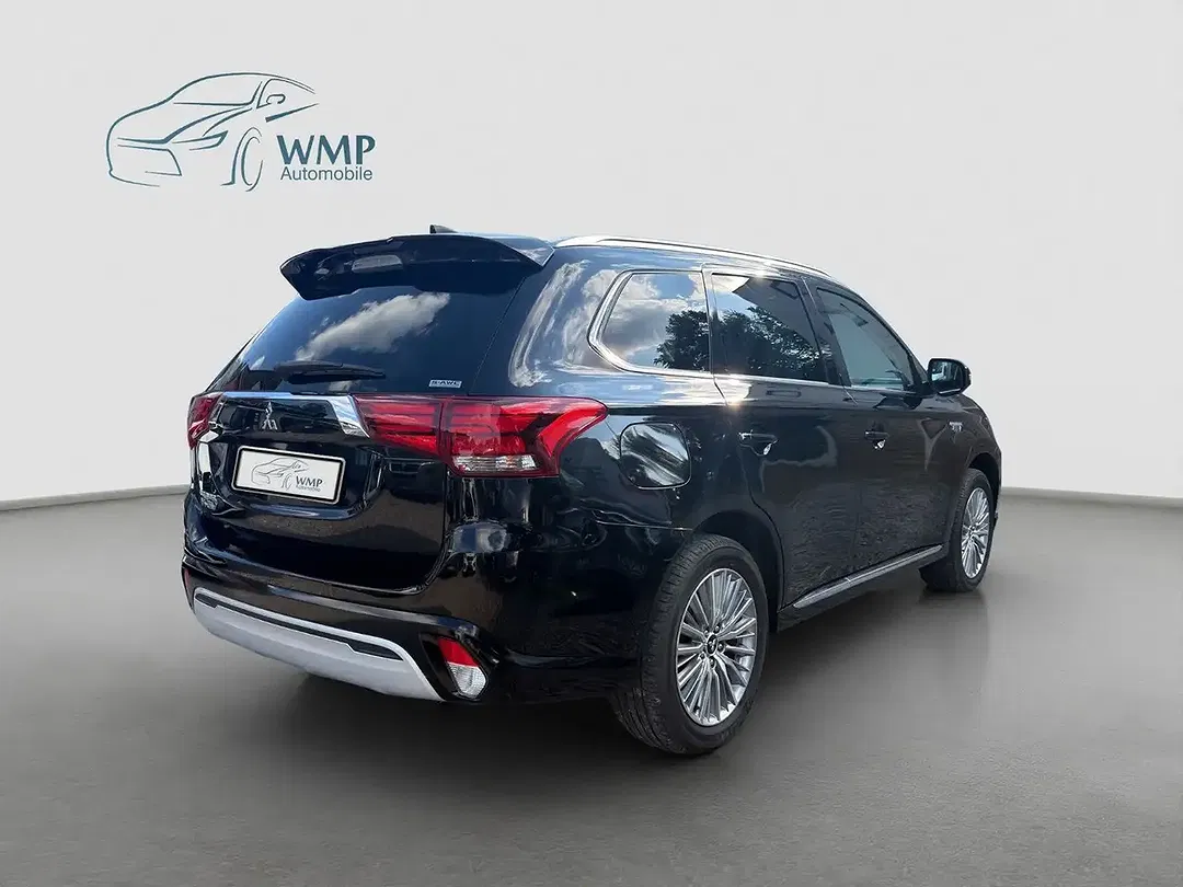 Mitsubishi Outlander - Thumbnail 7