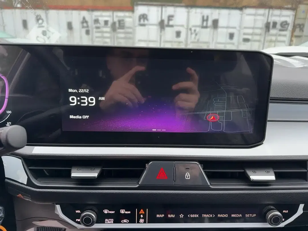 Kia Stonic - Thumbnail 11