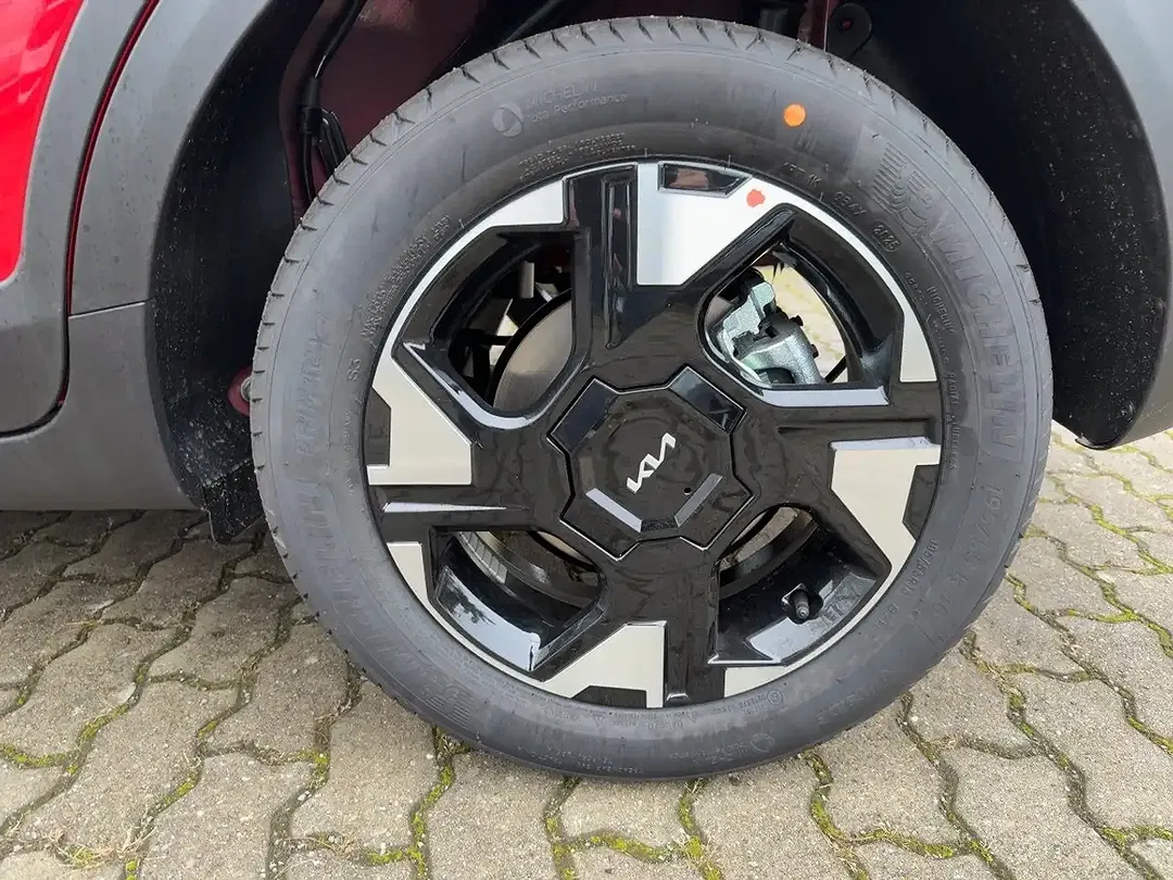 Kia Stonic - Thumbnail 12