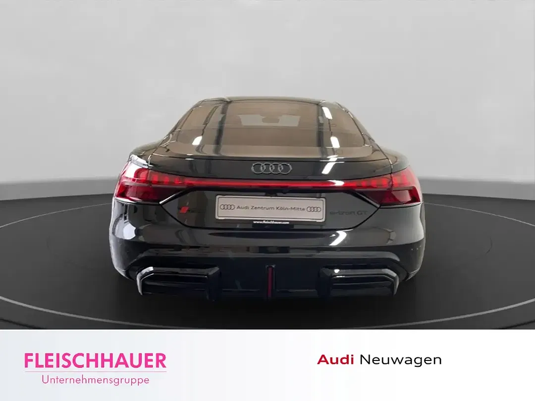 Audi e-tron - Thumbnail 5
