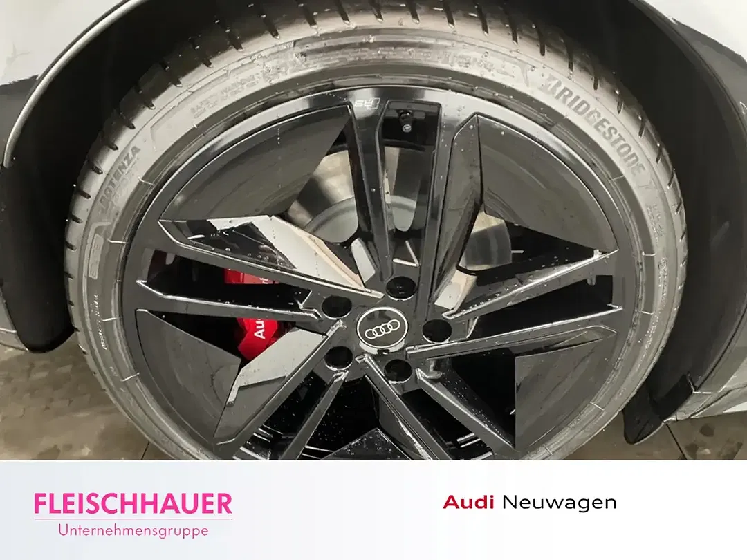 Audi e-tron - Thumbnail 7