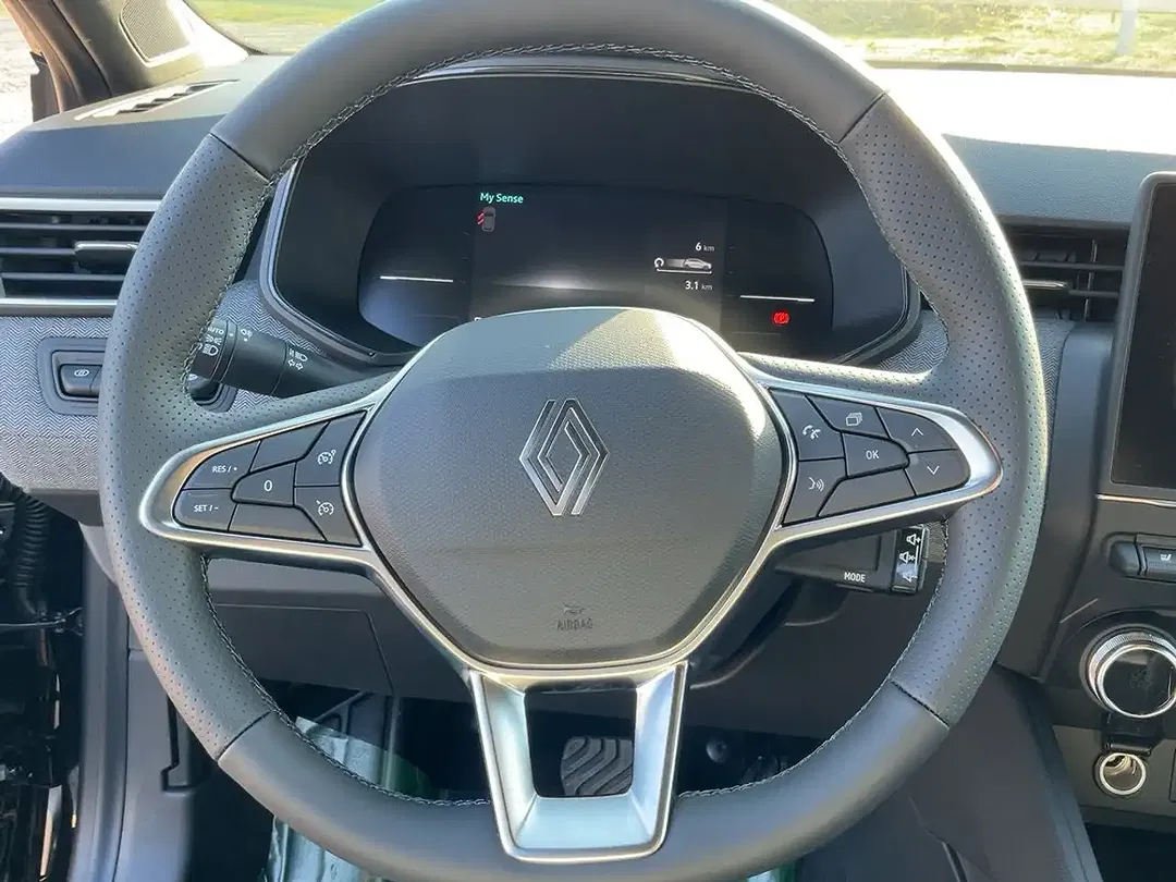 Renault Clio - Thumbnail 10