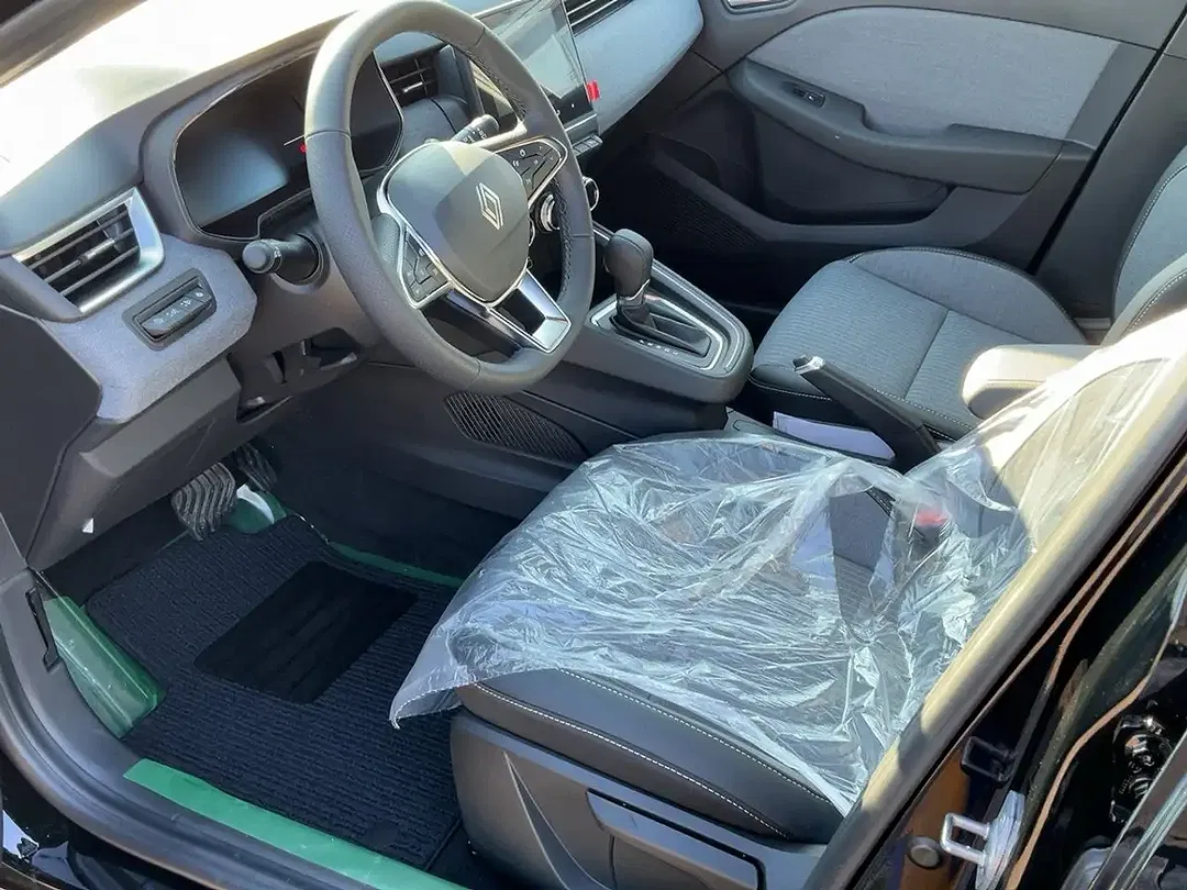 Renault Clio - Thumbnail 7