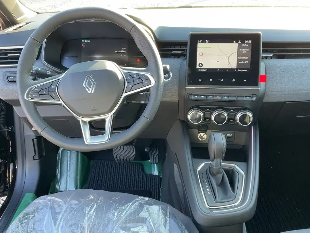 Renault Clio - Thumbnail 9