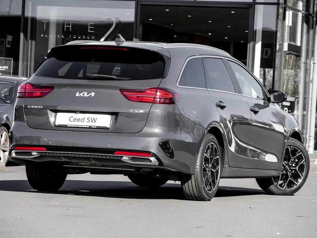 Kia Ceed / cee'd - Thumbnail 2