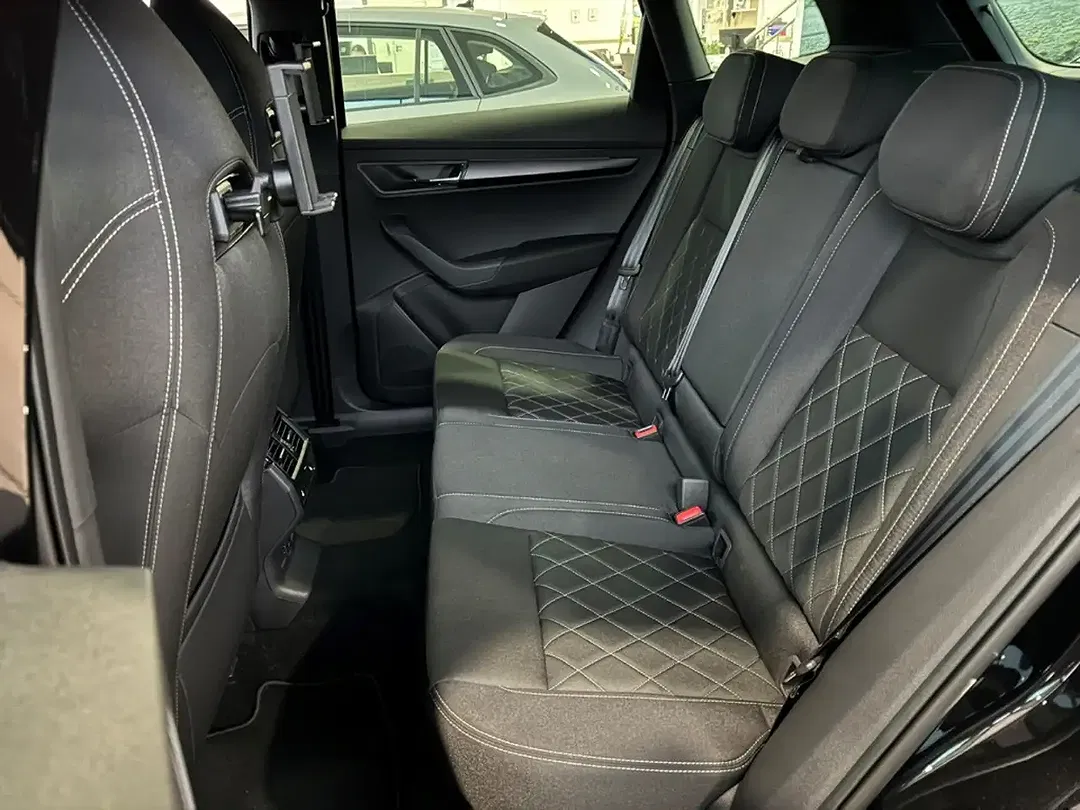 Skoda Karoq - Thumbnail 10