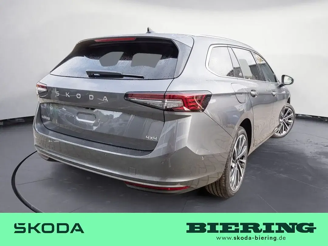 Skoda Superb - Thumbnail 3