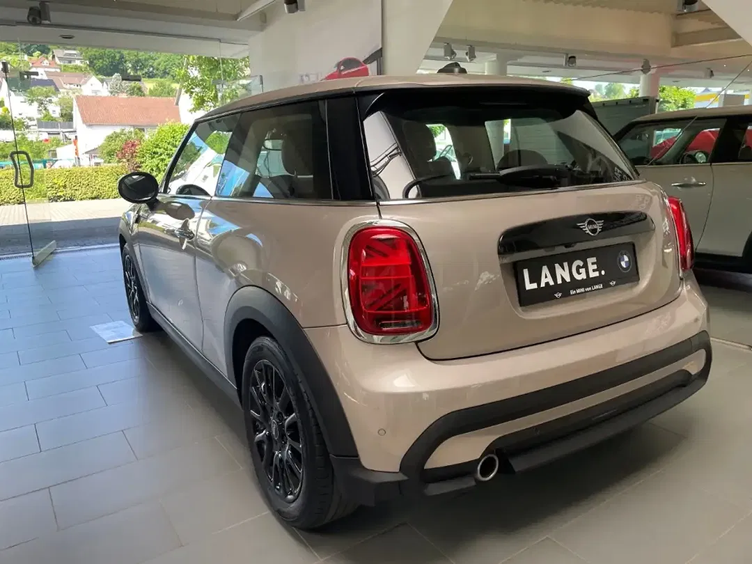 MINI Cooper - Thumbnail 4