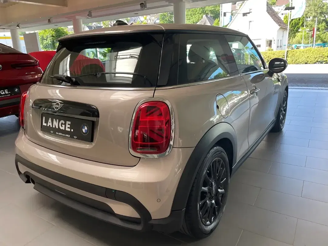 MINI Cooper - Thumbnail 5