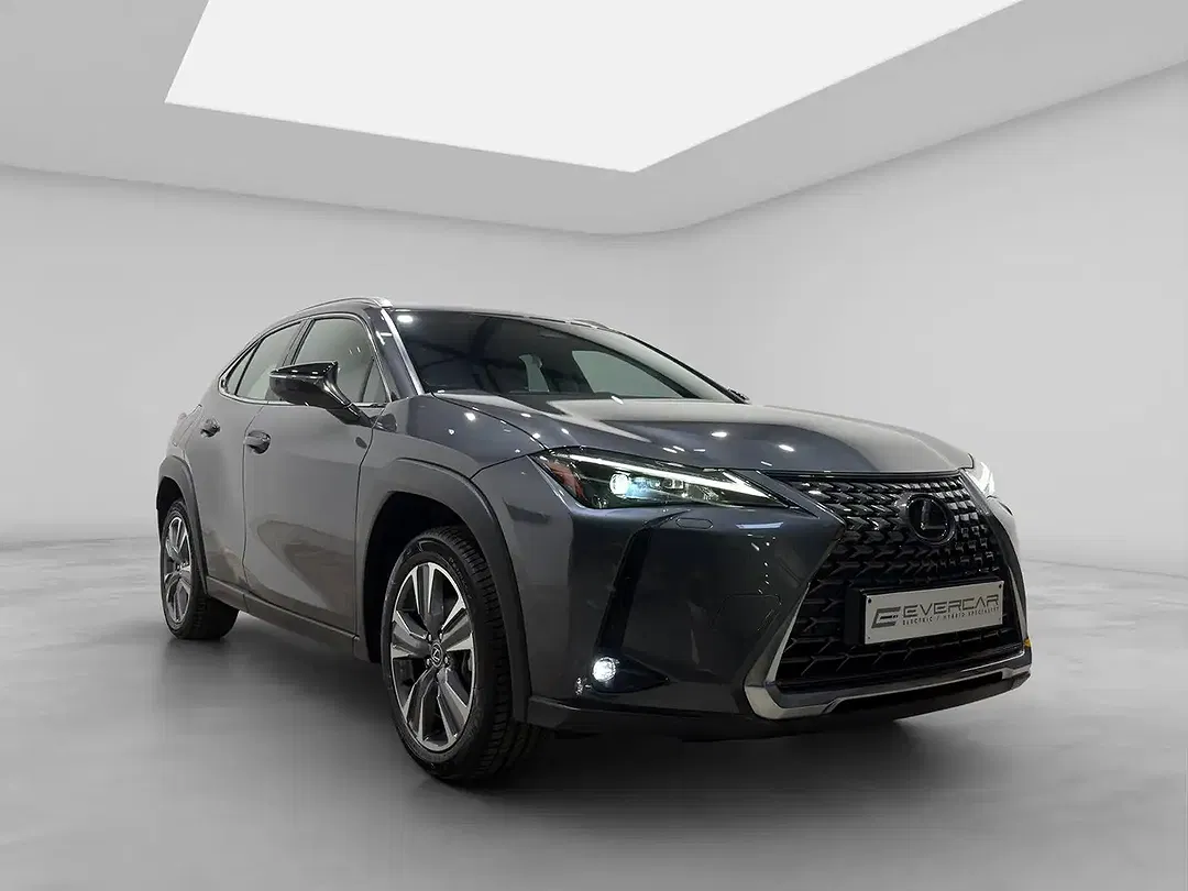 Lexus UX 300e - Thumbnail 3
