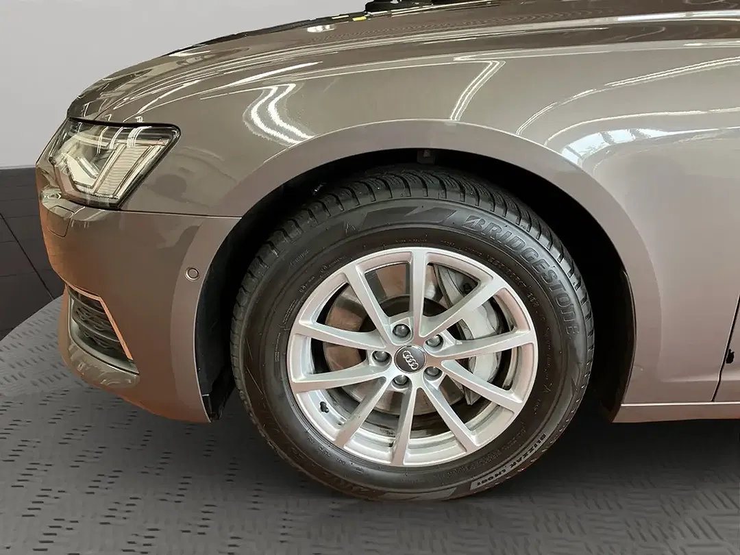 Audi A6 - Thumbnail 3