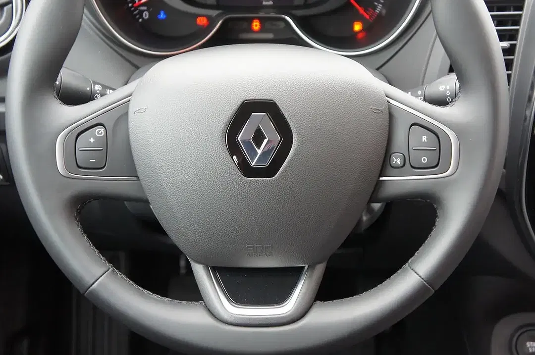 Renault Captur - Thumbnail 10