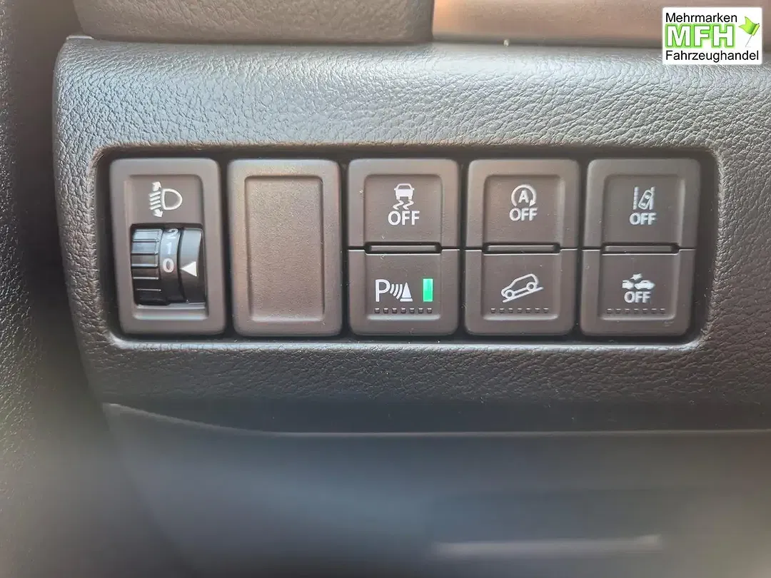 Suzuki Vitara - Thumbnail 15