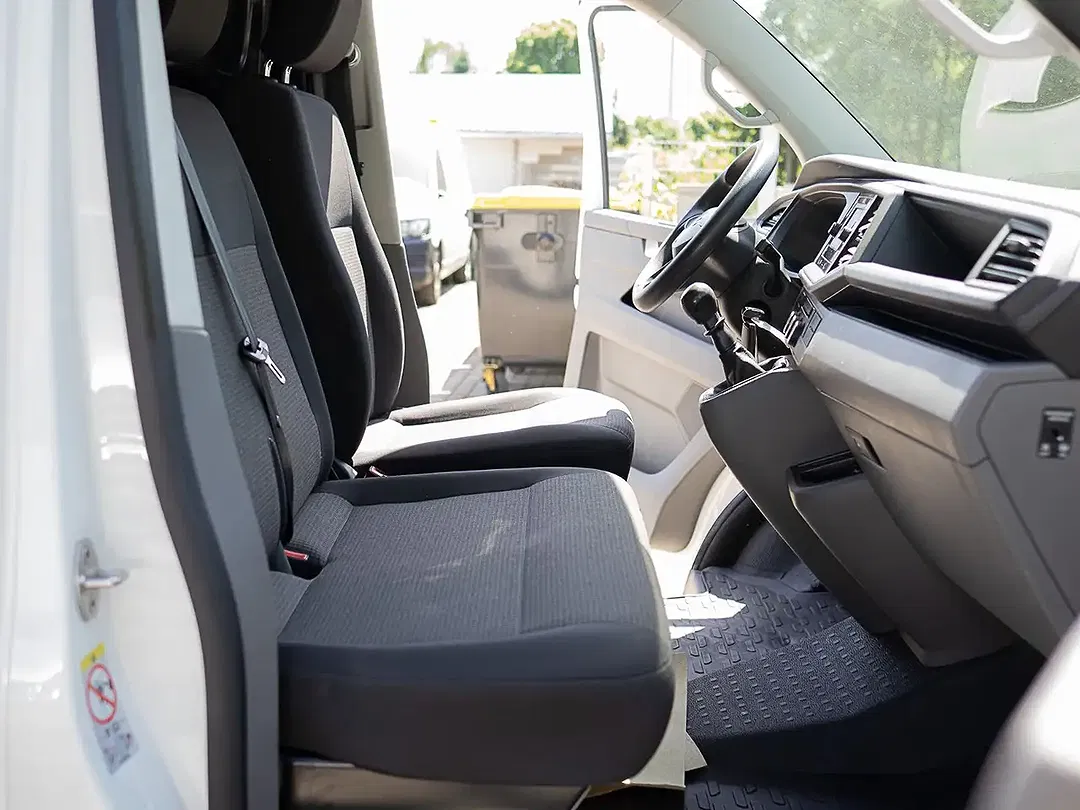 Volkswagen Transporter - Thumbnail 12