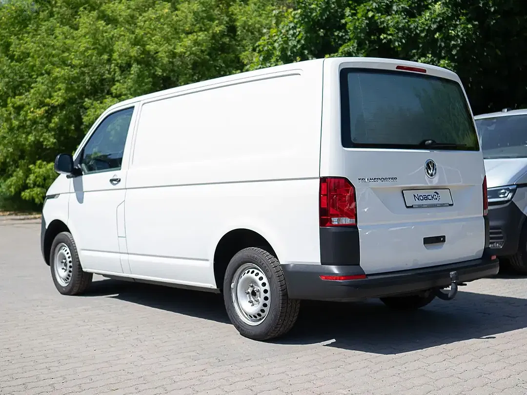 Volkswagen Transporter - Thumbnail 3