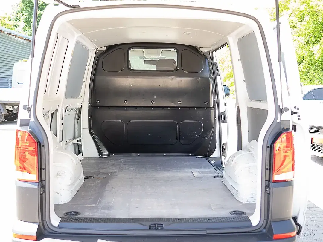 Volkswagen Transporter - Thumbnail 6