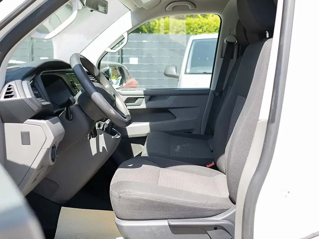 Volkswagen Transporter - Thumbnail 9