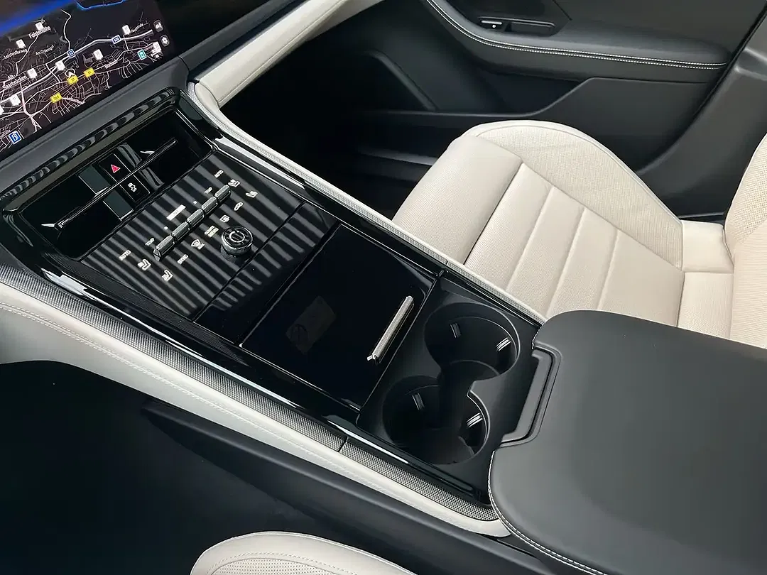 Porsche Panamera - Thumbnail 14