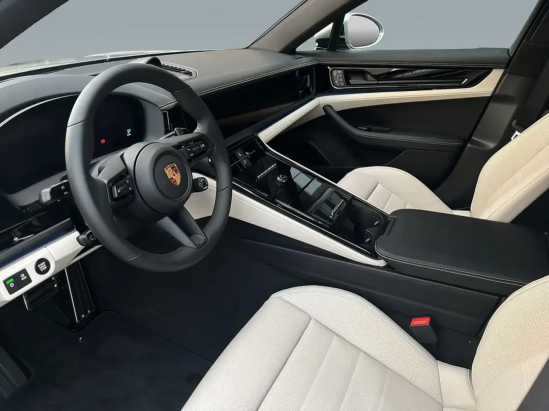 Porsche Panamera - Thumbnail 4