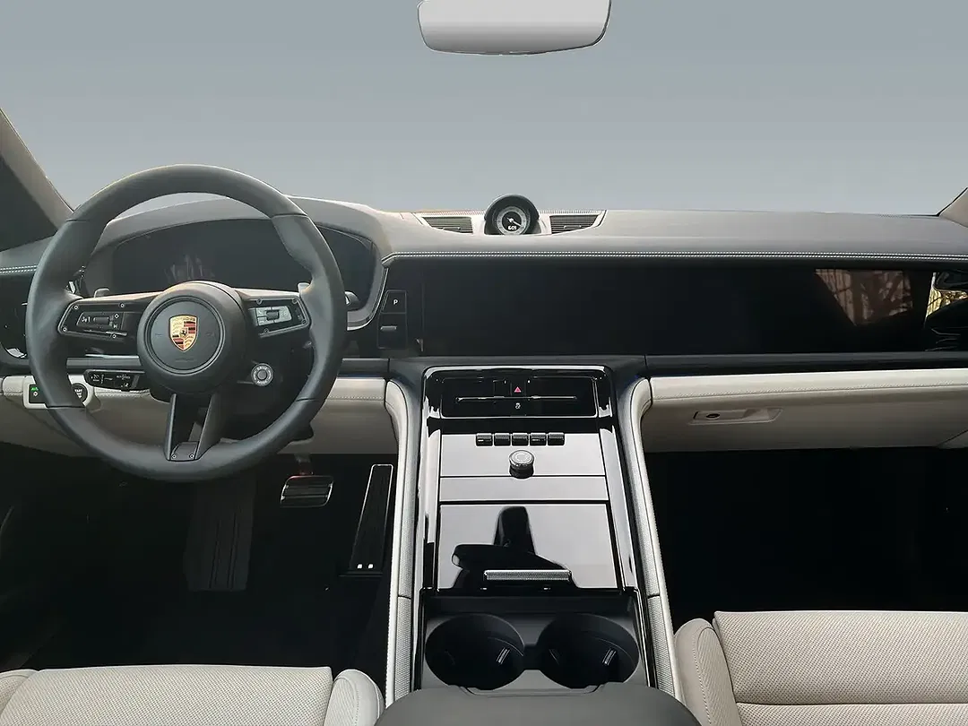 Porsche Panamera - Thumbnail 9