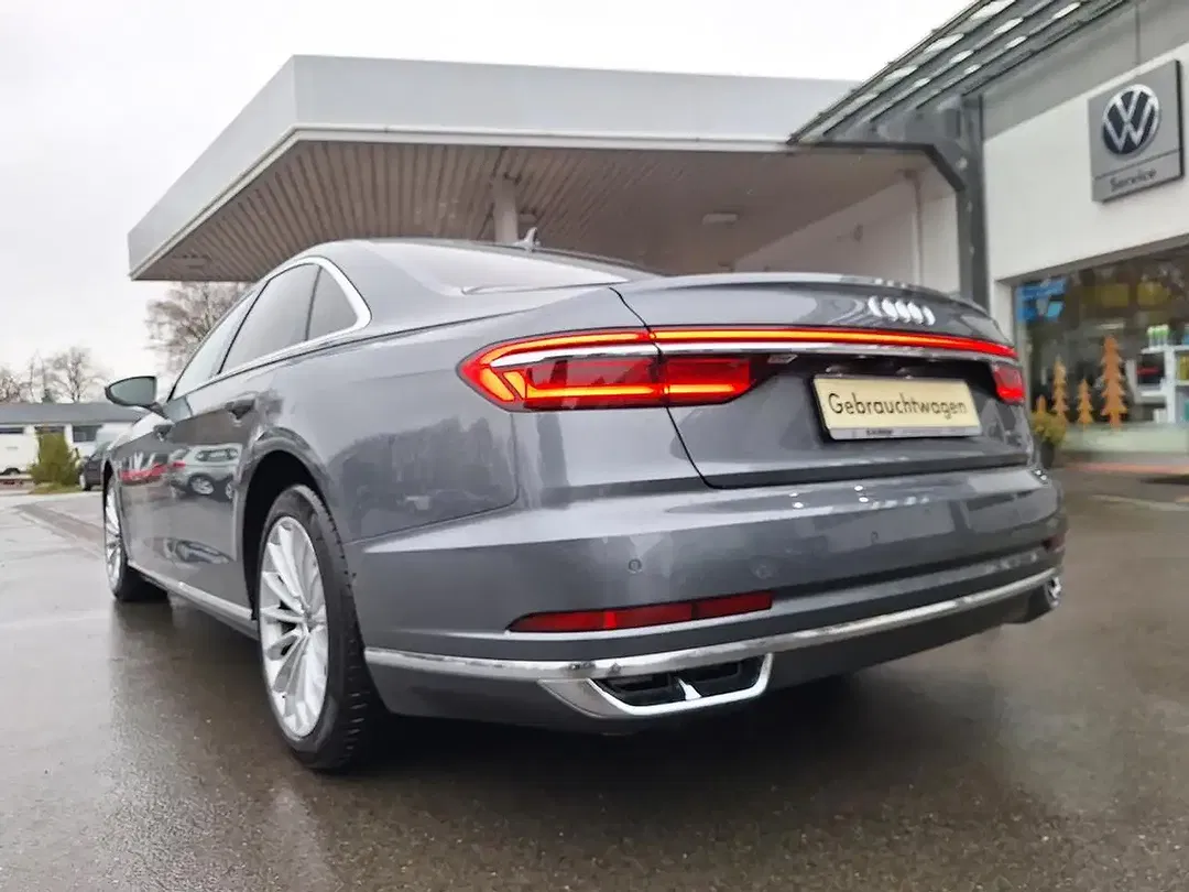 Audi A8 - Thumbnail 14