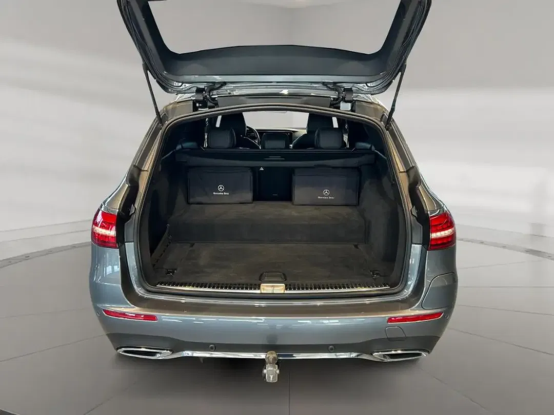 Mercedes-Benz E 300 - Thumbnail 13