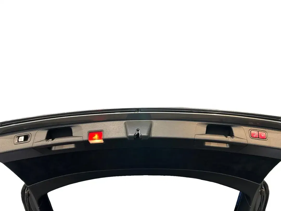 Mercedes-Benz E 300 - Thumbnail 14