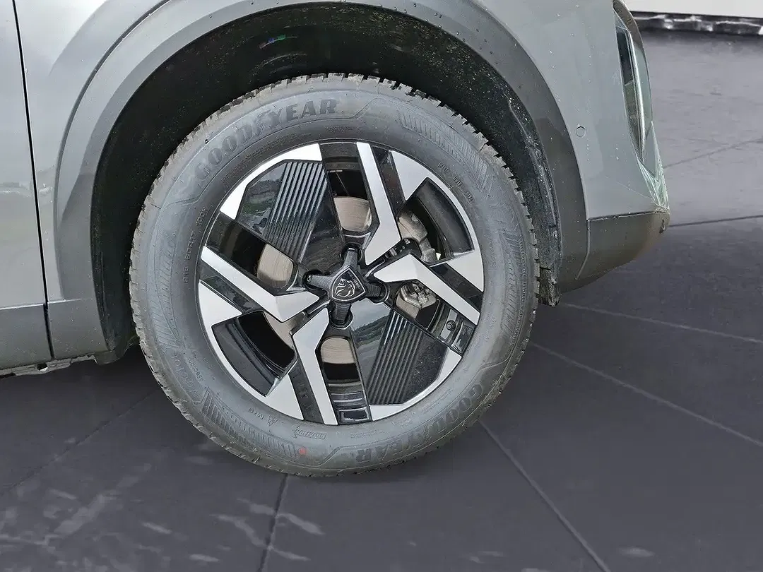 Peugeot 2008 - Thumbnail 9