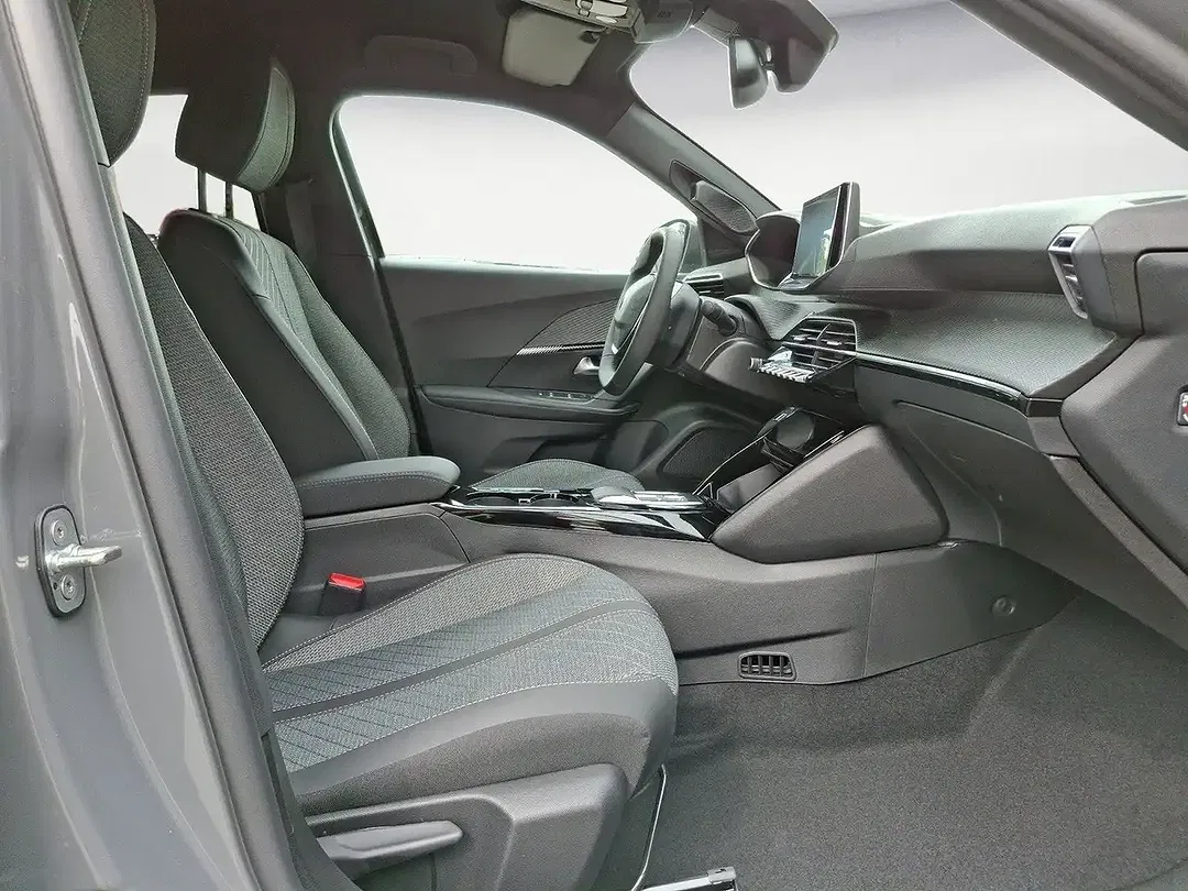 Peugeot 2008 - Thumbnail 8