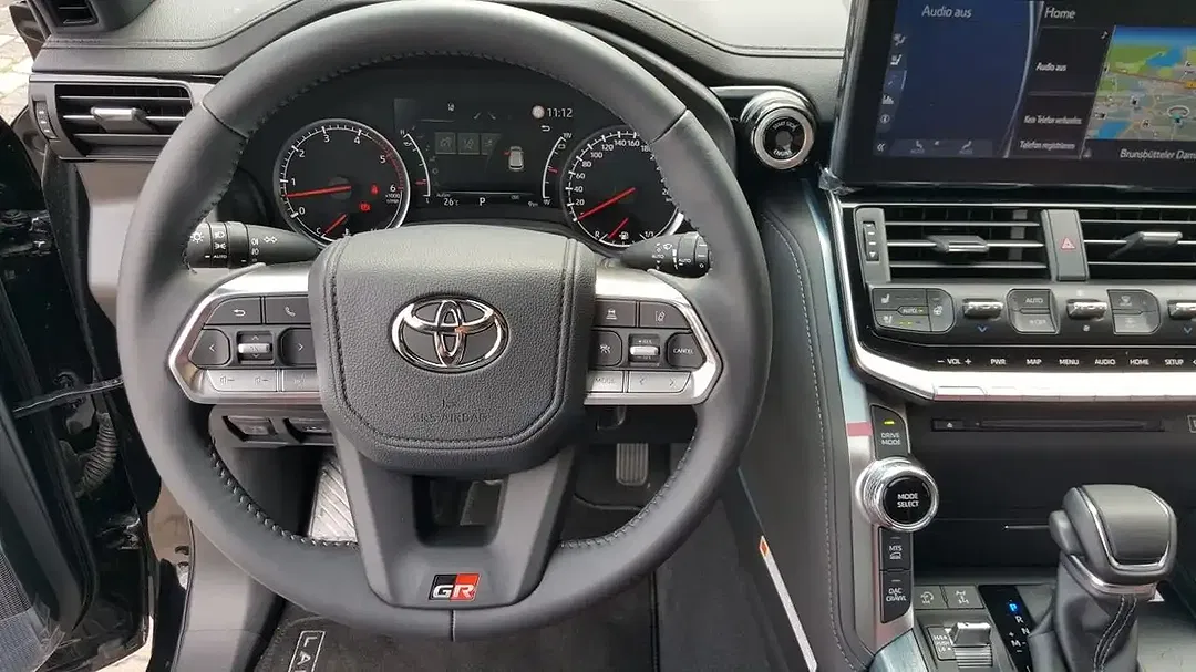 Toyota Land Cruiser - Thumbnail 14
