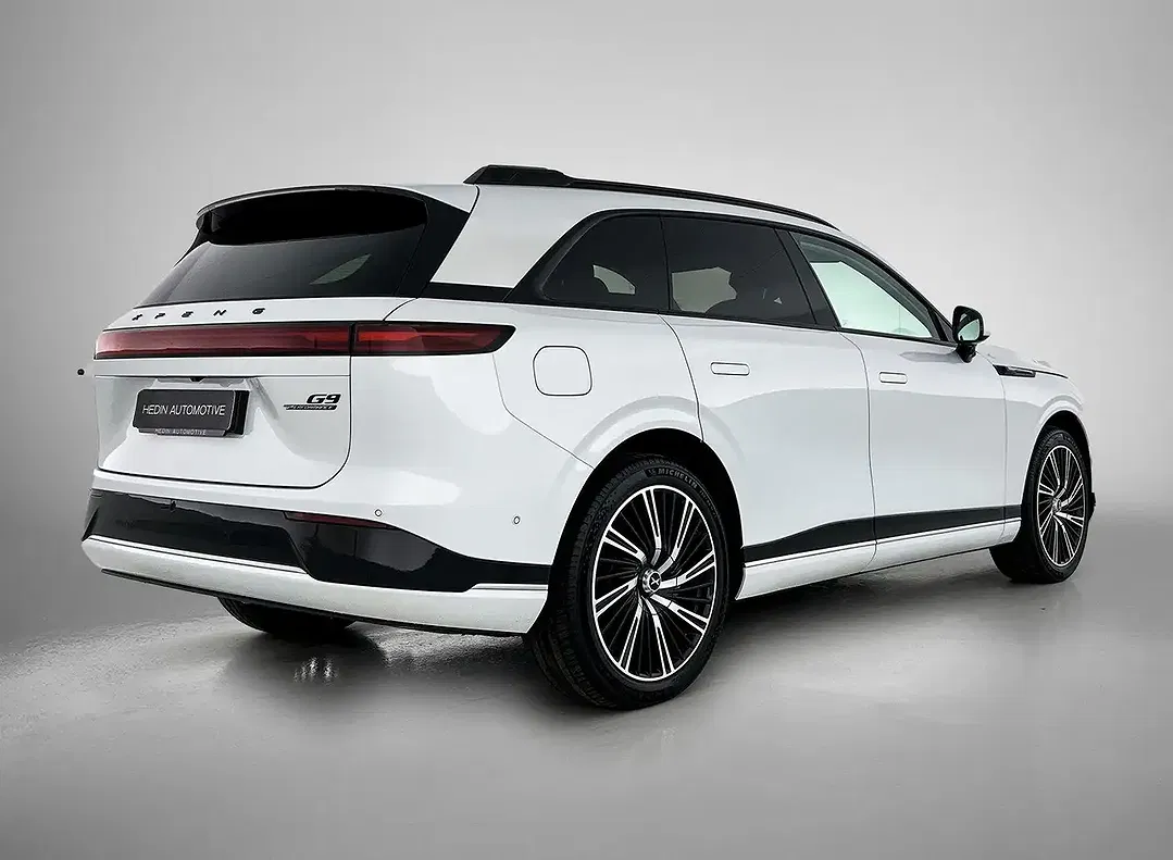 Xpeng G9 - Thumbnail 2