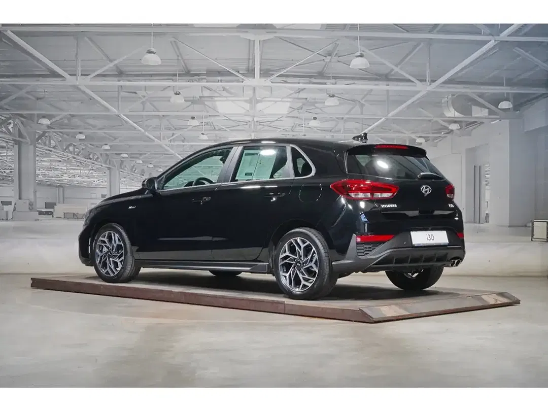 Hyundai i30 - Thumbnail 2