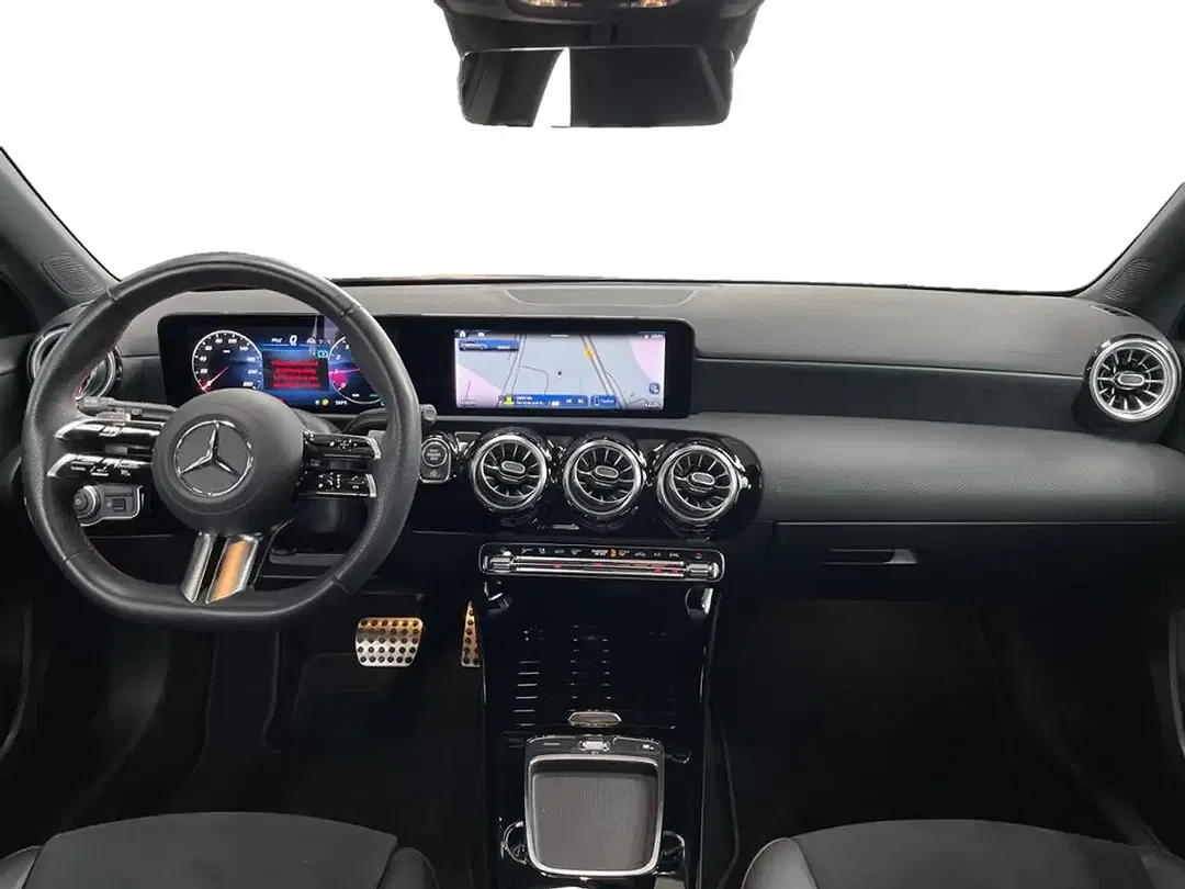 Mercedes-Benz A 180 - Thumbnail 10