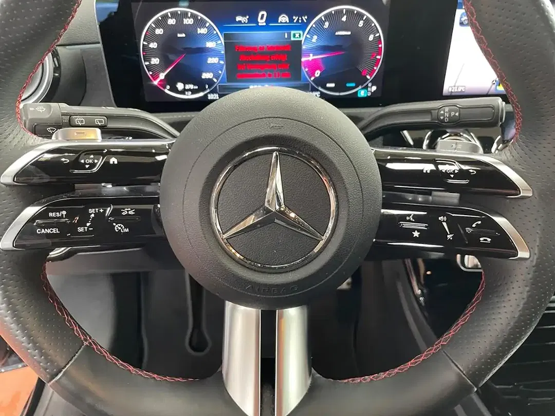 Mercedes-Benz A 180 - Thumbnail 11