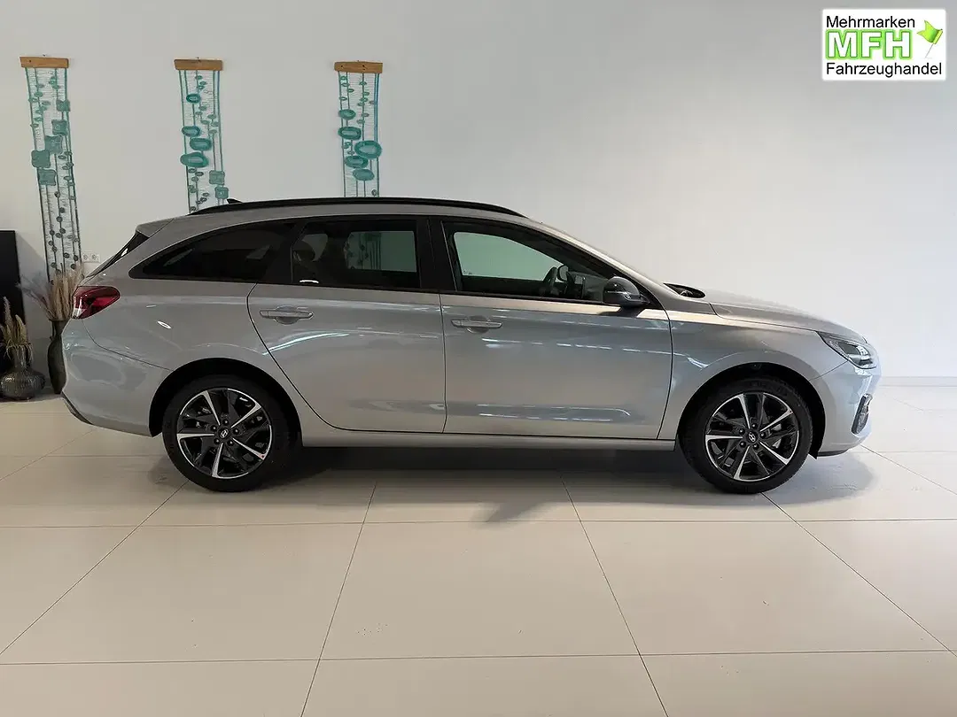 Hyundai i30 - Thumbnail 4