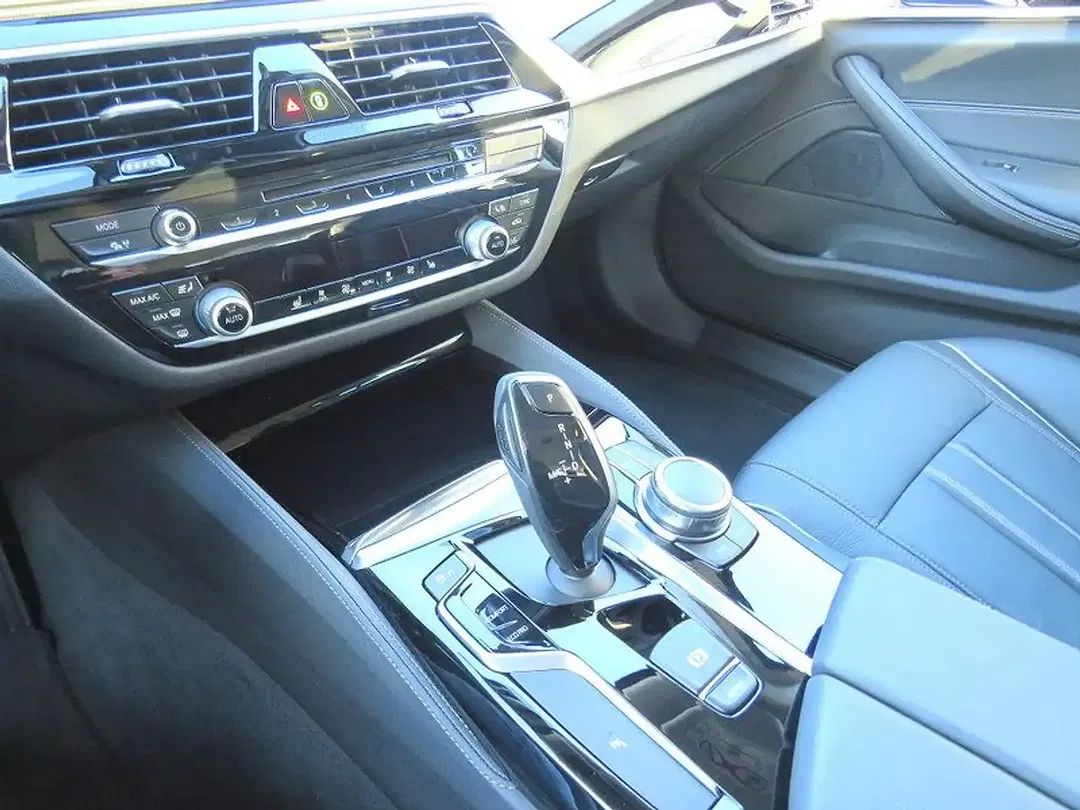 BMW 525 - Thumbnail 14