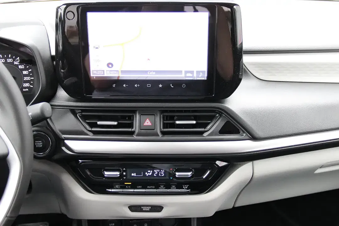 Suzuki Swift - Thumbnail 12