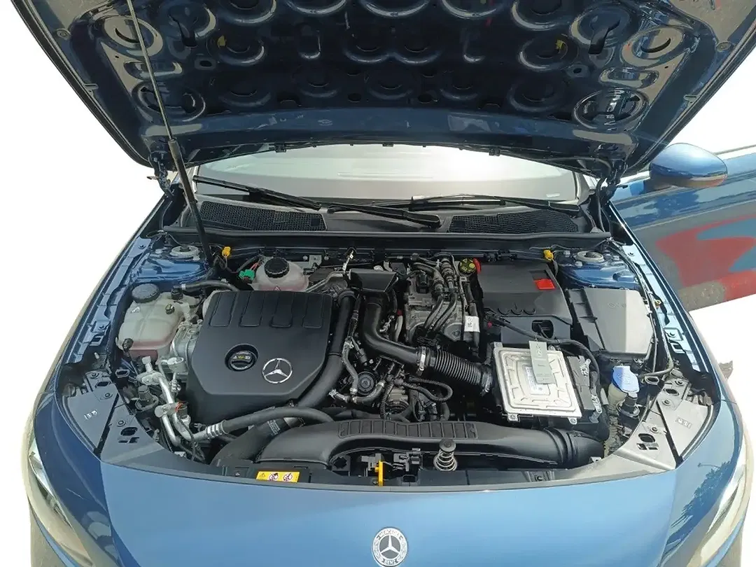 Mercedes-Benz A 250 - Thumbnail 11