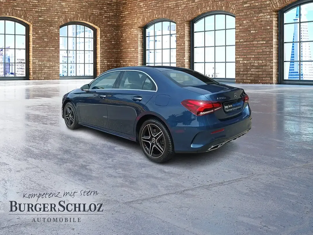 Mercedes-Benz A 250 - Thumbnail 8