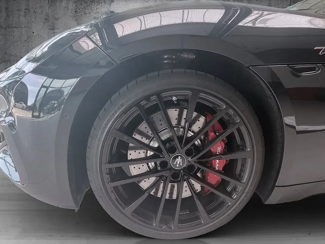Maserati GranCabrio - Thumbnail 11