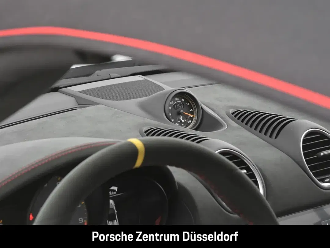 Porsche 718 Spyder - Thumbnail 13